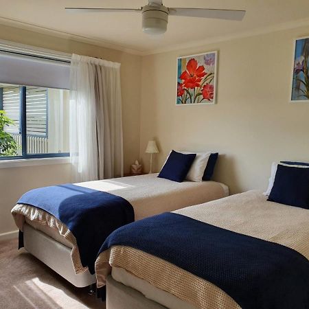 Abalone Guest Accommodation レイクス・エントランス エクステリア 写真