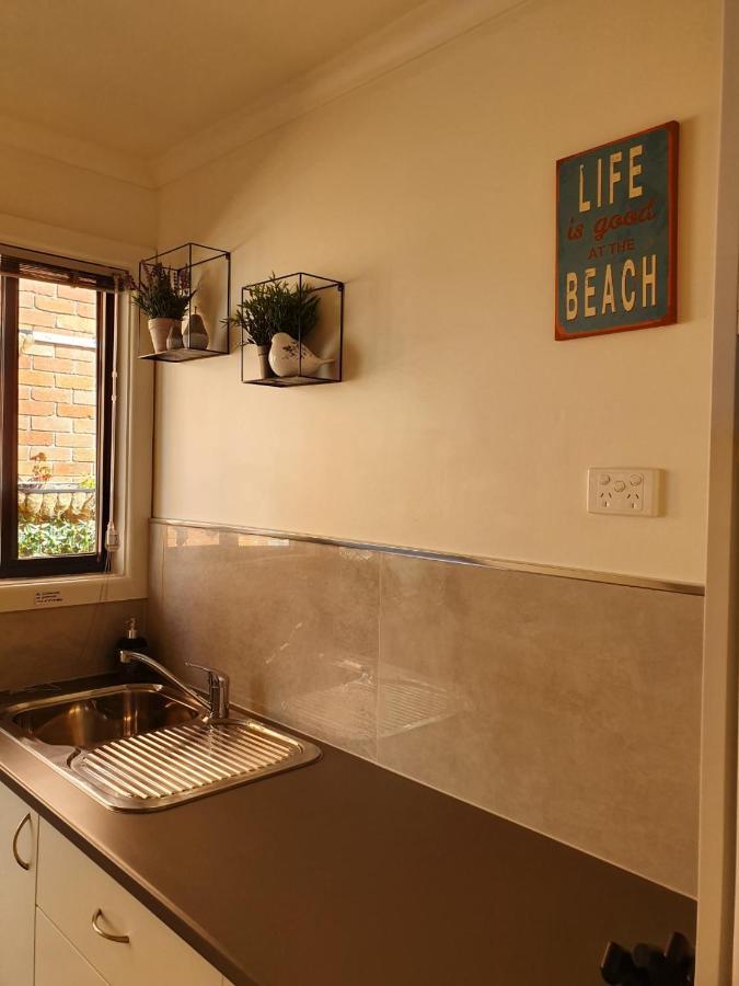 Abalone Guest Accommodation レイクス・エントランス エクステリア 写真