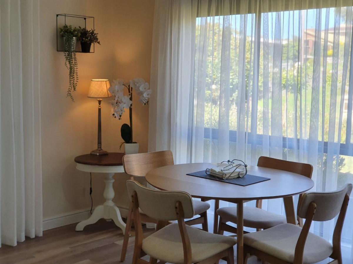 Abalone Guest Accommodation レイクス・エントランス エクステリア 写真
