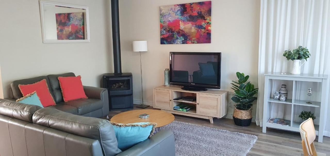 Abalone Guest Accommodation レイクス・エントランス エクステリア 写真